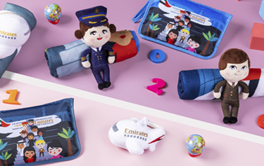 Los niños "vuelan mejor" con la nueva gama de juguetes y bolsas coleccionables de Emirates
